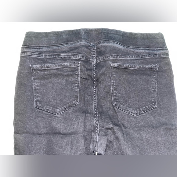 Black distressed jeggings - Picture 3 of 6